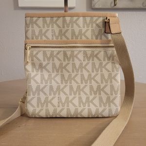 Michael Kors Thin Crossbody Bag